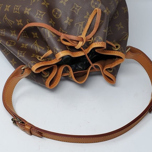 Louis Vuitton Monogram Noe Drawstring Shoulder Bag - Picture 8 of 13